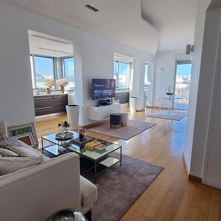 Attico Reale - In Centro, Tra Stazione E Bari Vecchia Apartment ภายนอก รูปภาพ