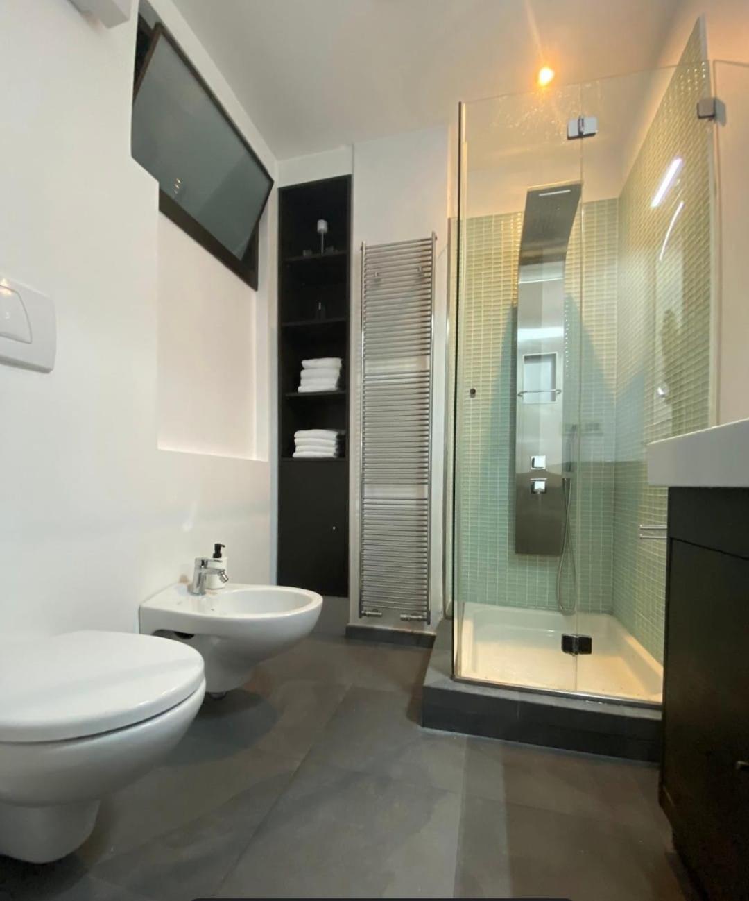 Attico Reale - In Centro, Tra Stazione E Bari Vecchia Apartment ภายนอก รูปภาพ