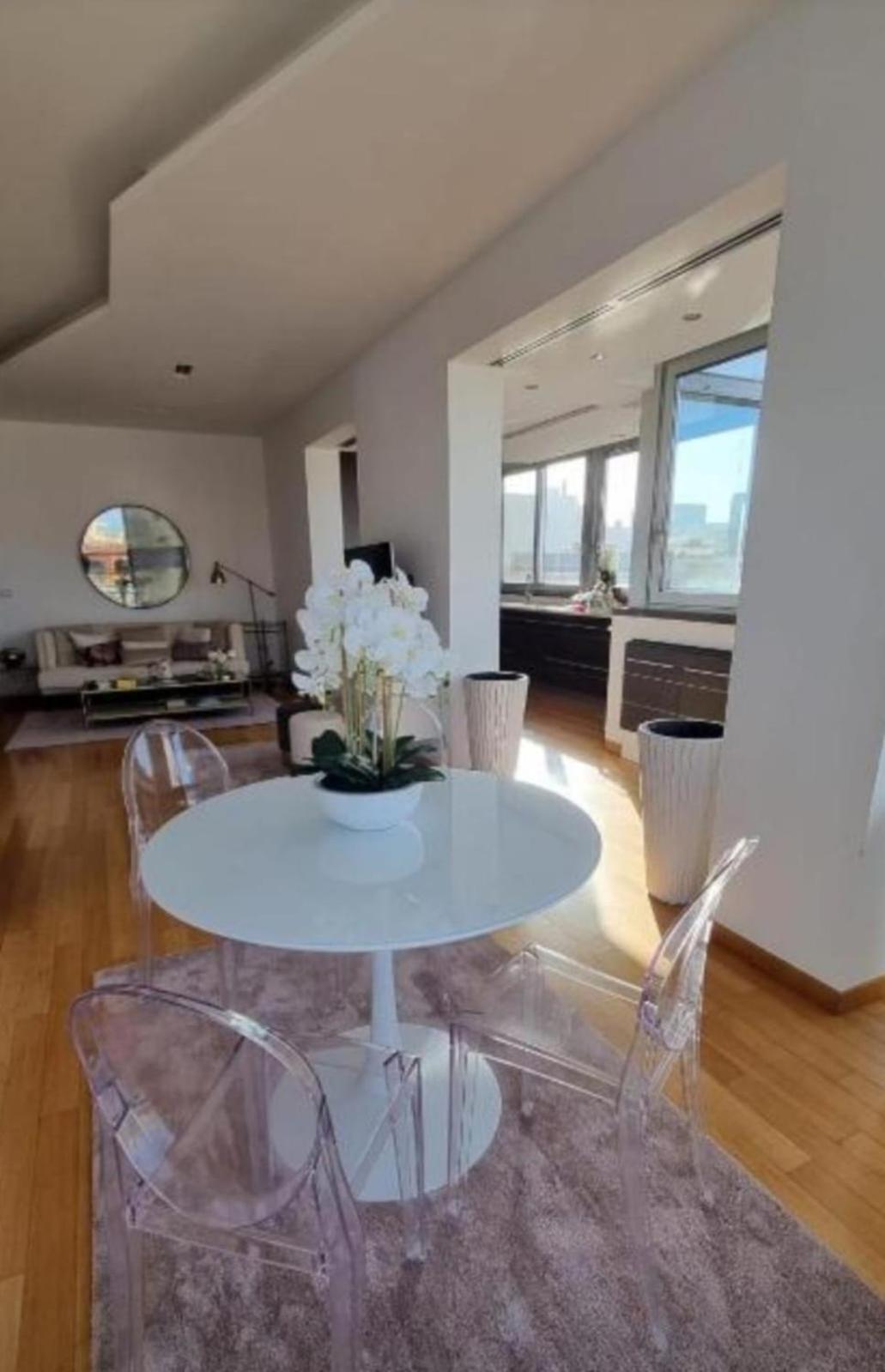 Attico Reale - In Centro, Tra Stazione E Bari Vecchia Apartment ภายนอก รูปภาพ