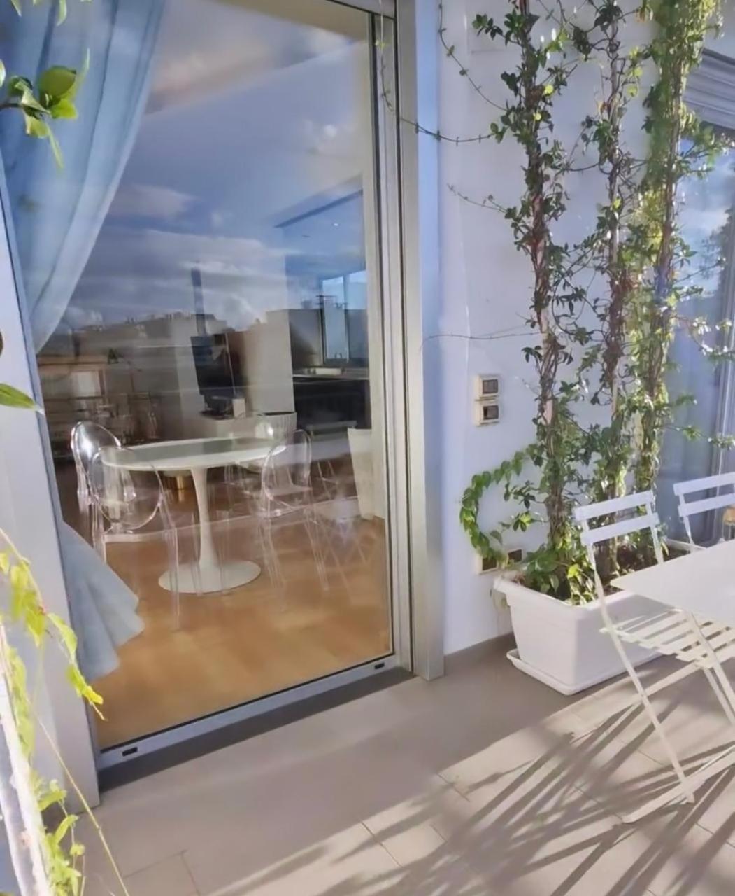 Attico Reale - In Centro, Tra Stazione E Bari Vecchia Apartment ภายนอก รูปภาพ